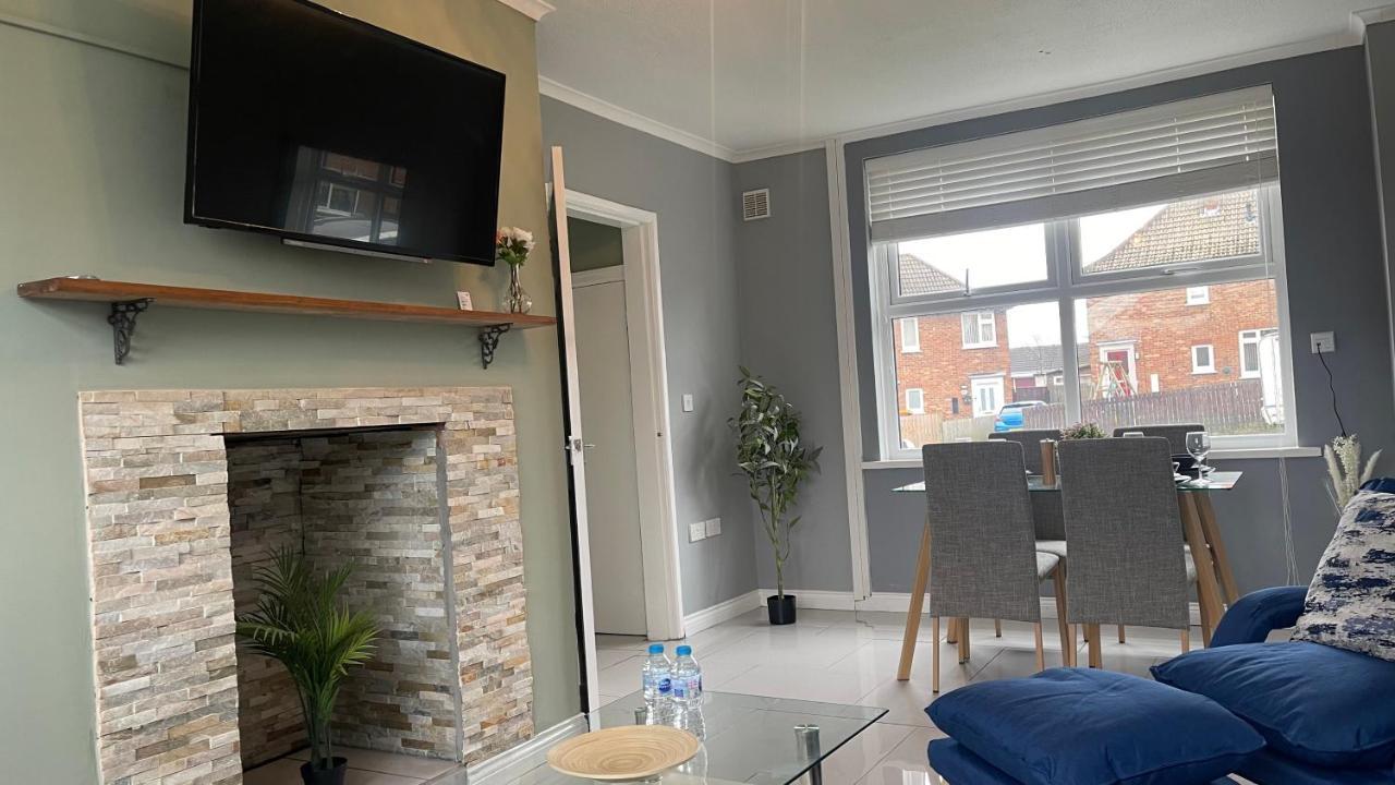Fully Serviced Three Bed House In Durham Exteriör bild