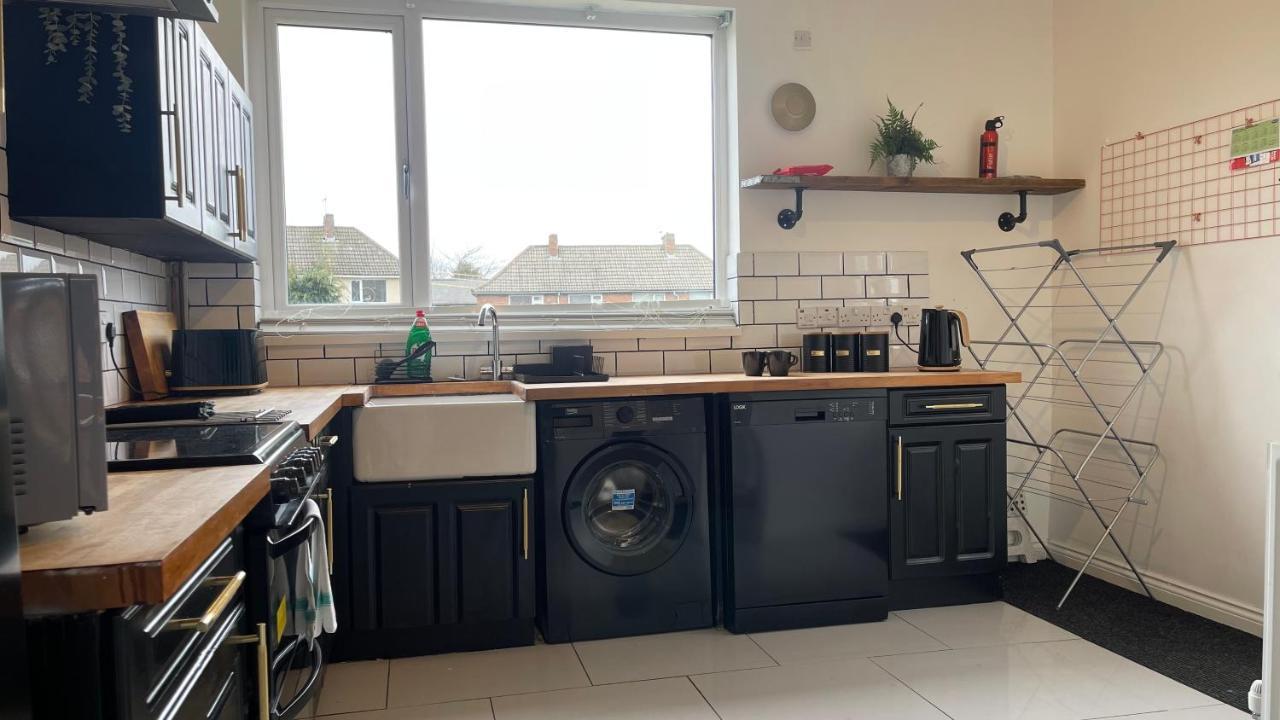 Fully Serviced Three Bed House In Durham Exteriör bild